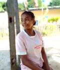 Dating Woman Madagascar to Antalaha  : Winilta, 18 years